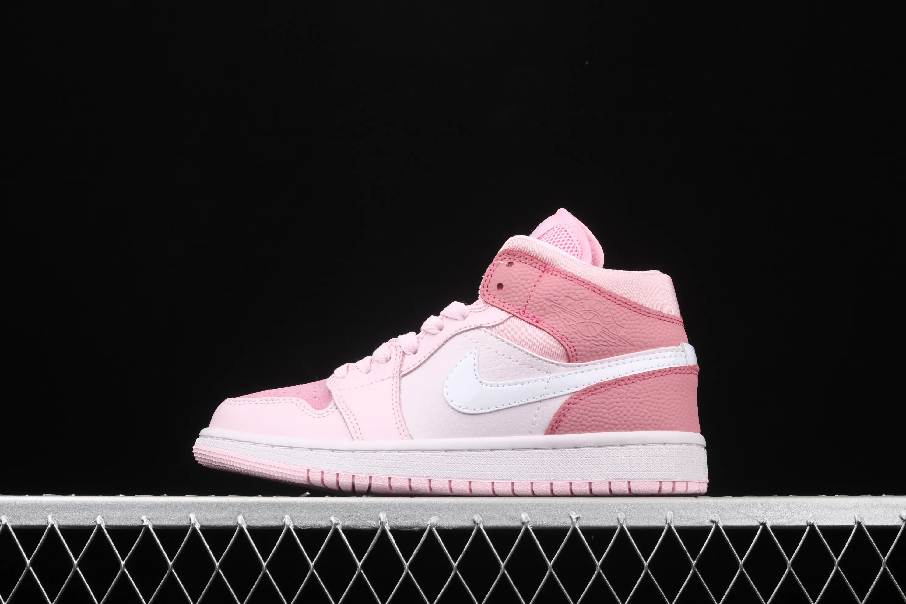 All categories Air Jordan Jordan series basketball shoes Air Jordan 1 Mid Air Jordan 1 Mid AJ1 Joe 1 mid-top series Pink White Pink Foam CW5379-600